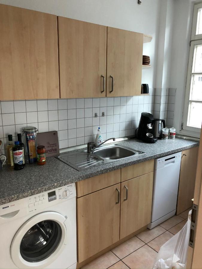 Zentraler Geht Es Kaum - In Koeniglicher Nachbarschaft! Ludwigsburg Esterno foto